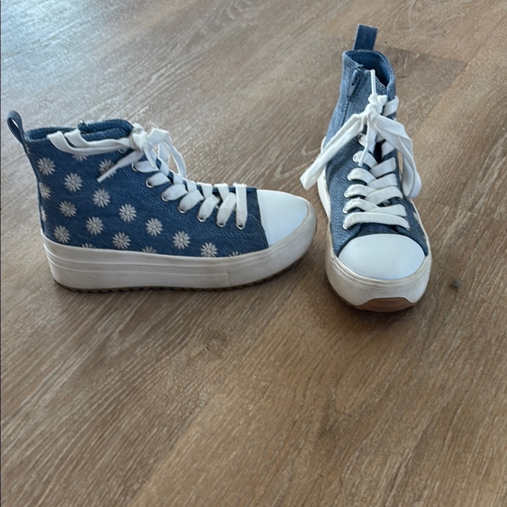 Stylish Blue High-Top Kids Sneakers